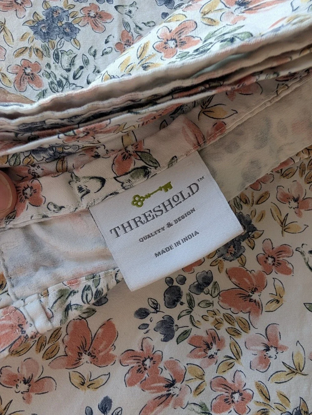 Threshold Ditsy Floral Full Cotton 2 Flat Sheets & 1 Fitted Blue White Pink